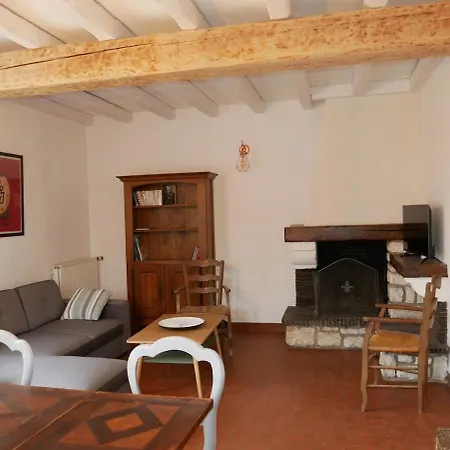 Hébergement de vacances Maison Au Calme Proche Plage, Centre à 2 Min à Pied